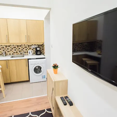 Apartment D.five Stylish Studio At Parliament Budapest